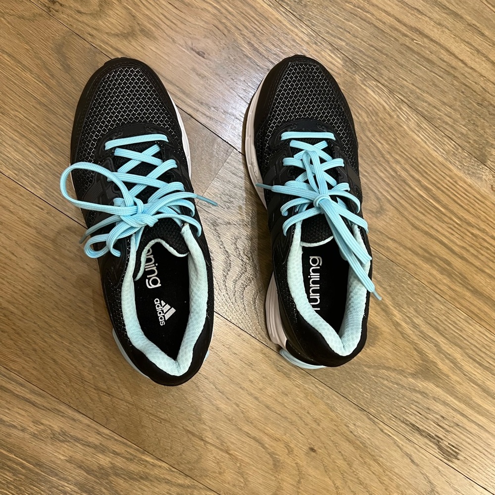 ADIDAS RUNNING SHOES - Picture 4 of 7